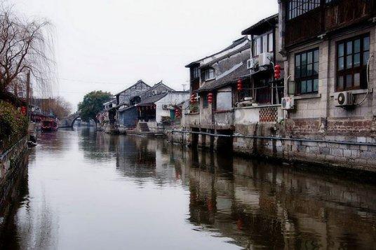 兴业银锡：公司及控股子公司的担保余额为约16.62亿元